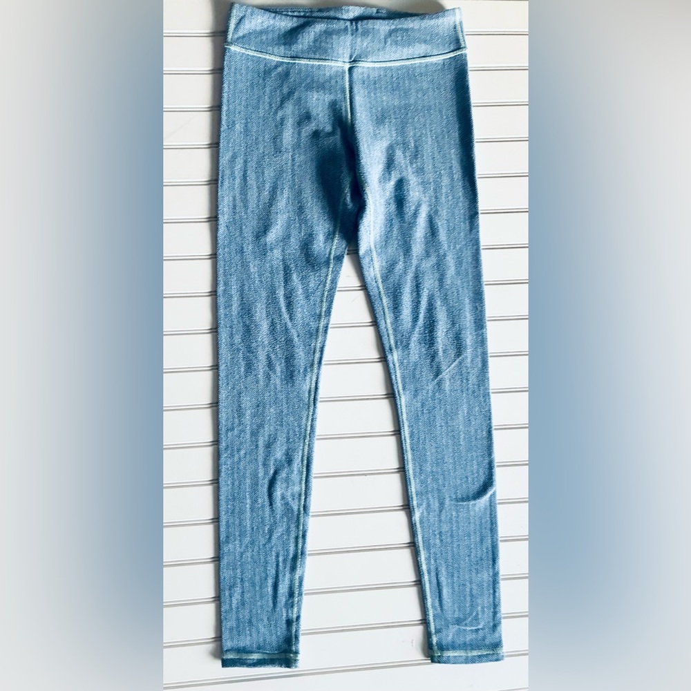 IVIVVA by LULULEMON girls size 14 leggings